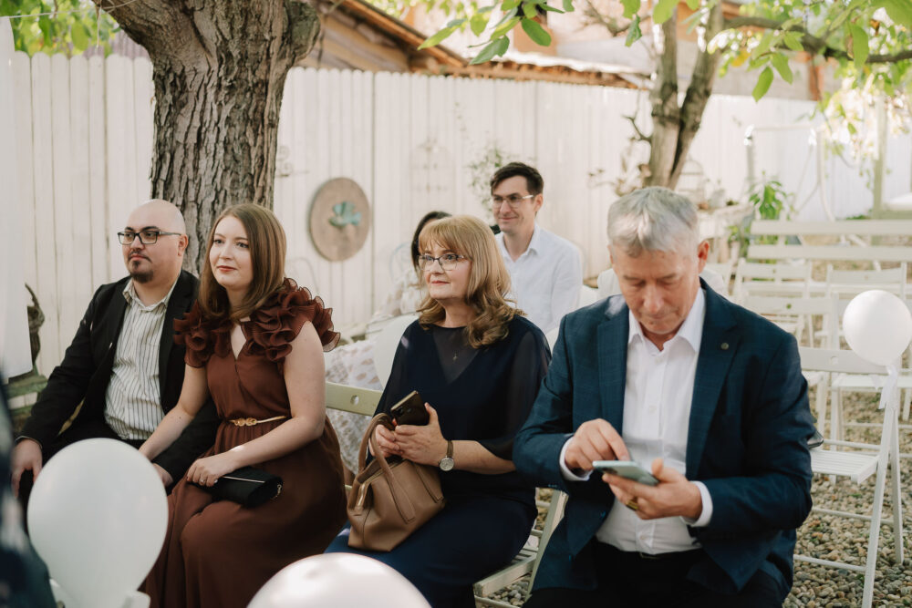 Ceremonia în aer liber cu decor elegant, The Wedding House, fotograf București