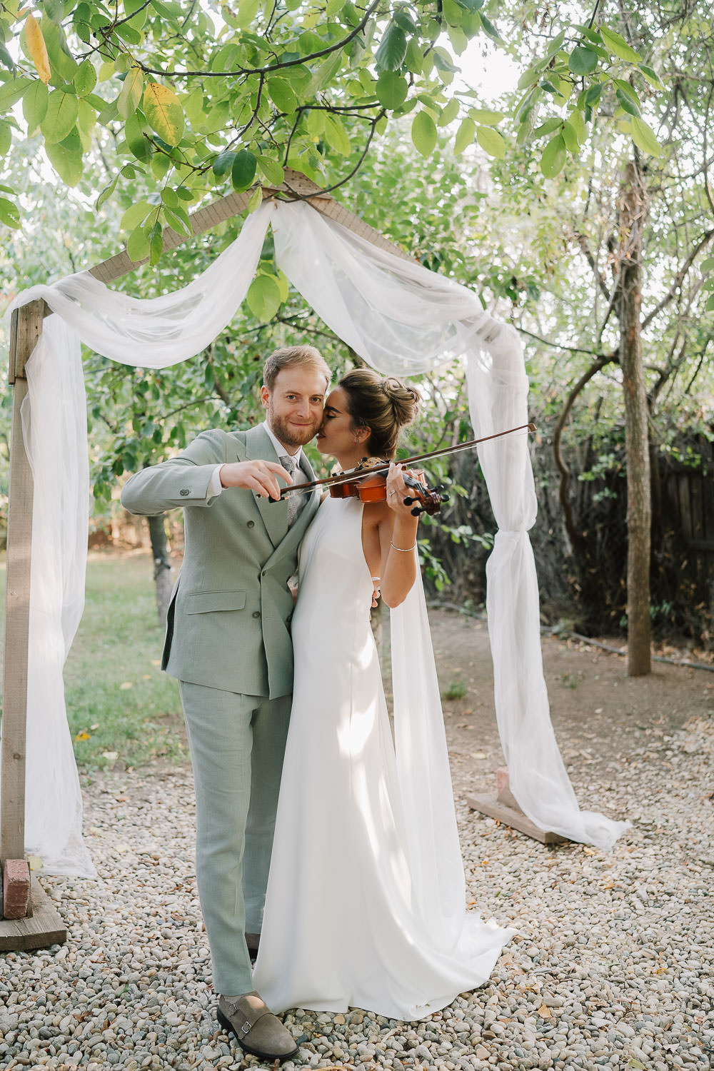 Lavinia și Daniel în ședință foto la The Wedding House, fotograf nuntă București